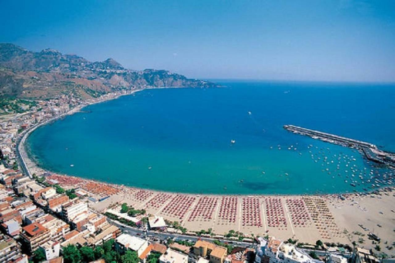 Appartamenti In Tour Trappitello Luaran gambar