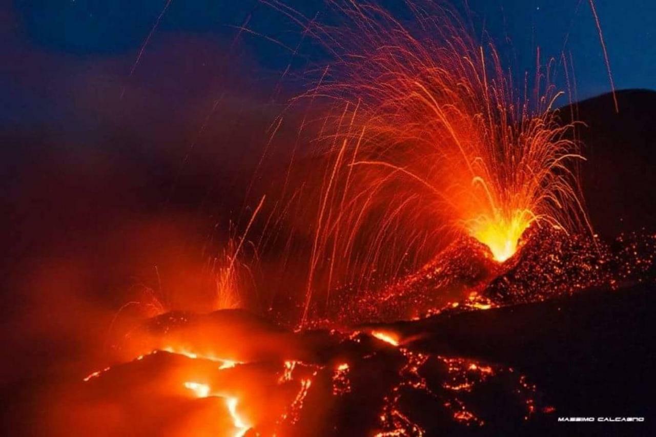 Appartamenti In Tour Trappitello Luaran gambar