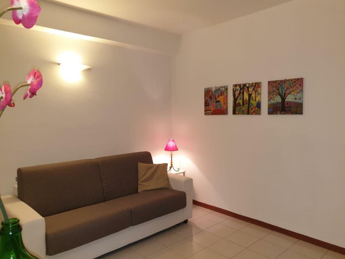 Appartamenti In Tour Trappitello Luaran gambar